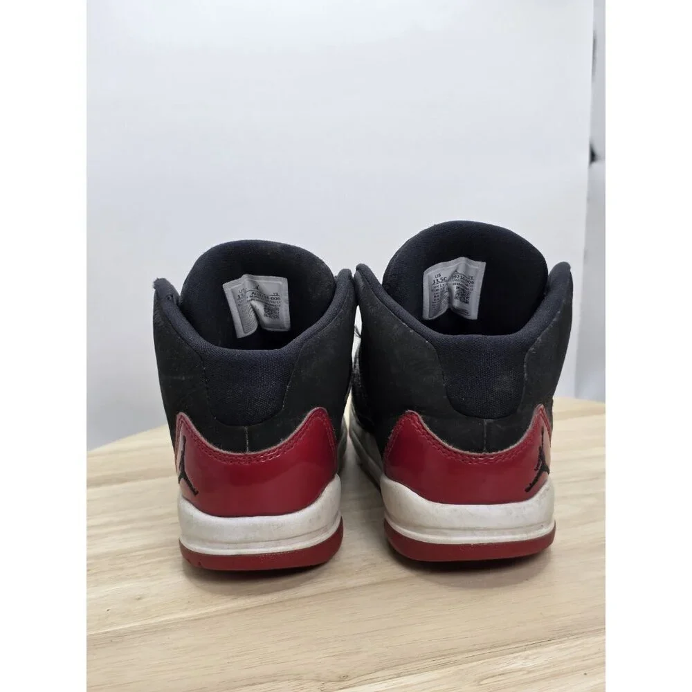 Nike Jordan Max Aura PS Black Gym Red Size 13.5C AQ9216-006 Kids Shoes - Picture 6 of 8
